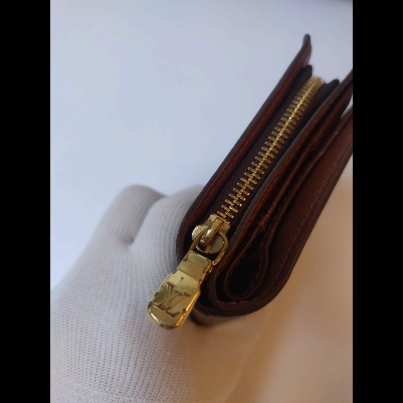 LV 老花單釦短方夾-19