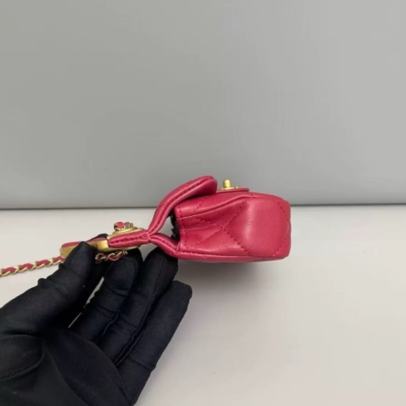 Chanel香奈兒 玫紅色全皮mini衣架包-1