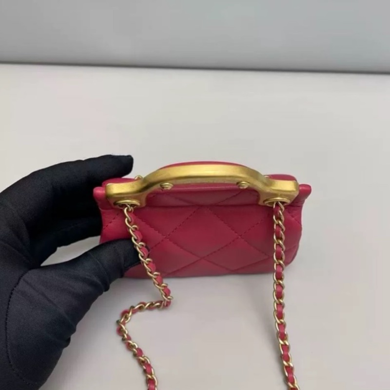 Chanel香奈兒 玫紅色全皮mini衣架包-3