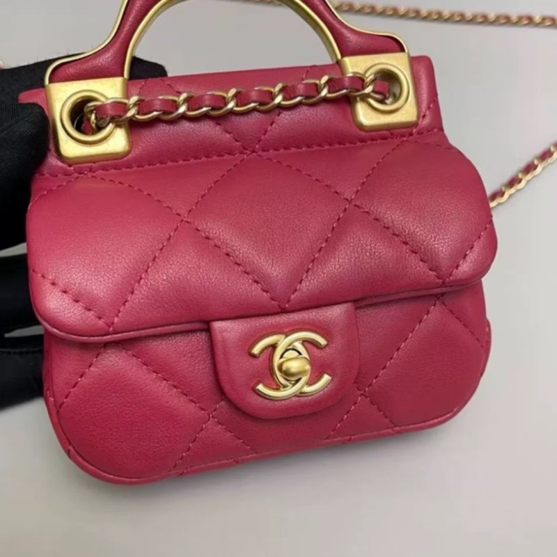 Chanel香奈兒 玫紅色全皮mini衣架包-4