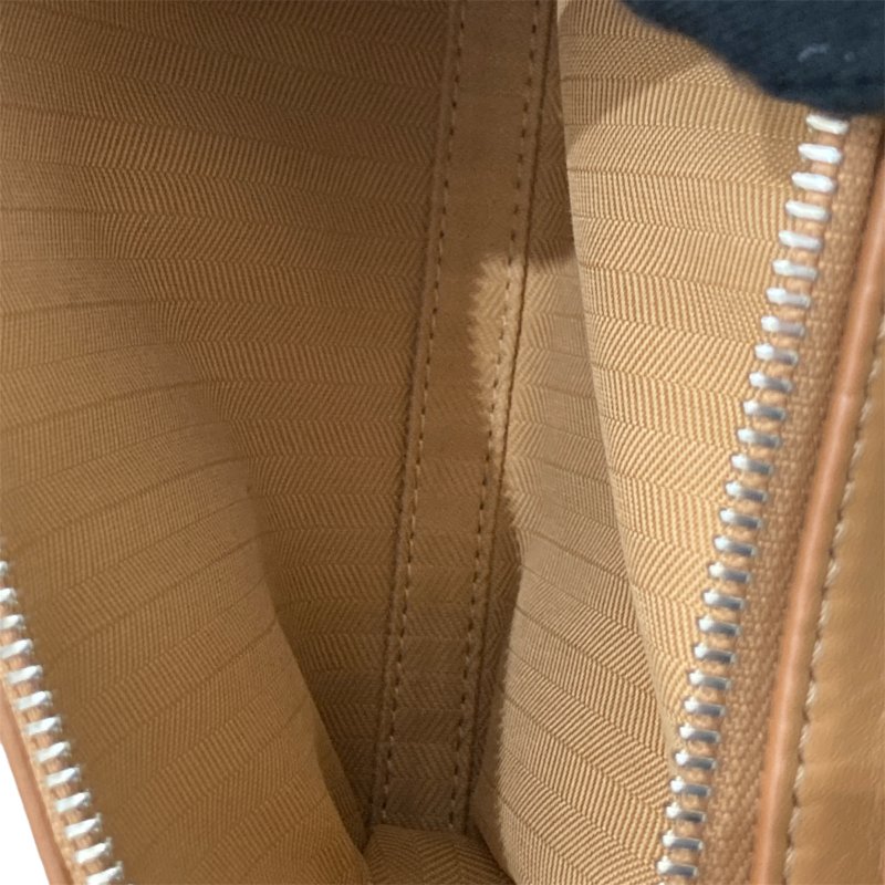 LOEWE 羅威 Mini Camera Bag相機包 小牛皮 焦糖色 銀釦-8