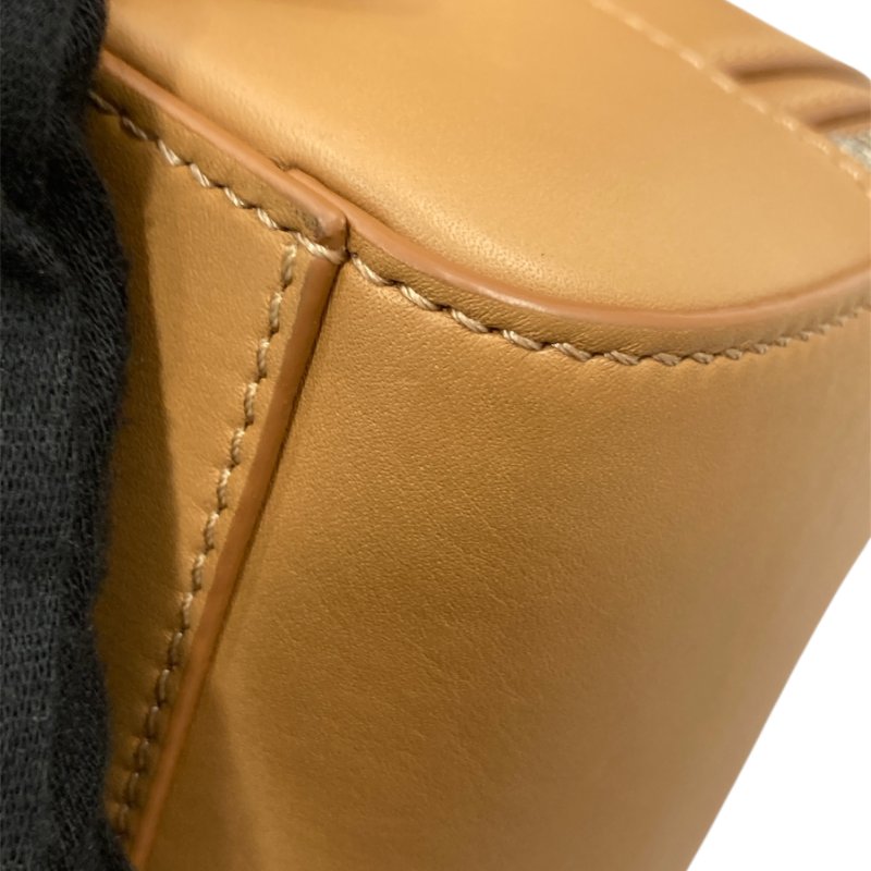 LOEWE 羅威 CAMERA BAG MINI 相機包 小牛皮 焦糖色 銀釦-9