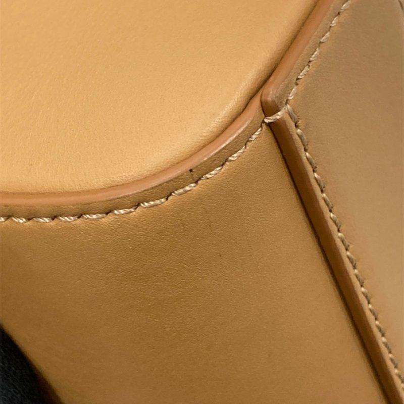 LOEWE 羅威 CAMERA BAG MINI 相機包 小牛皮 焦糖色 銀釦-12