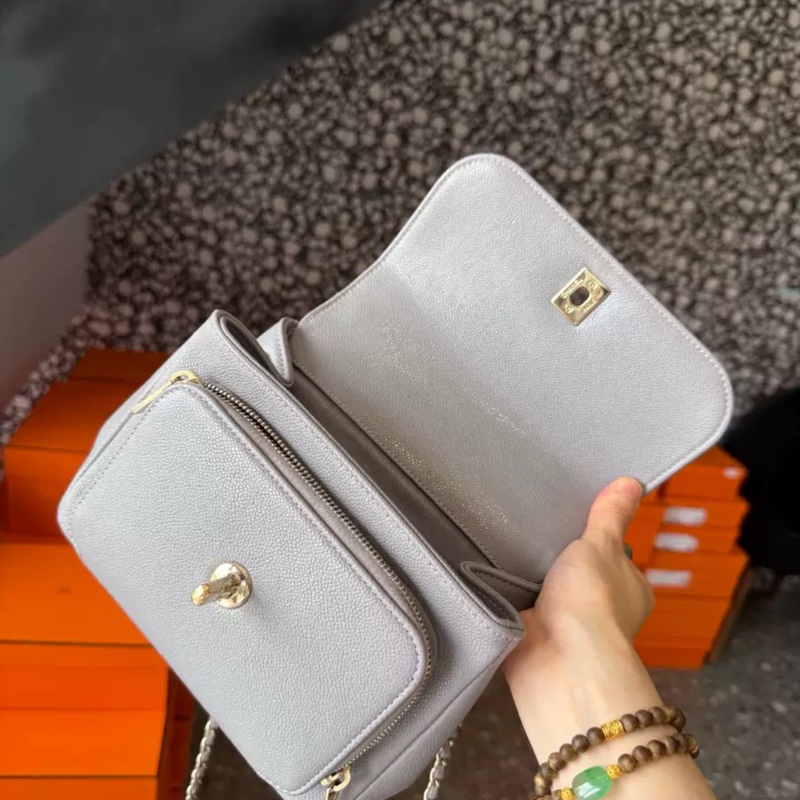 Chanel 荔枝皮灰金郵差小號 芯片款-4