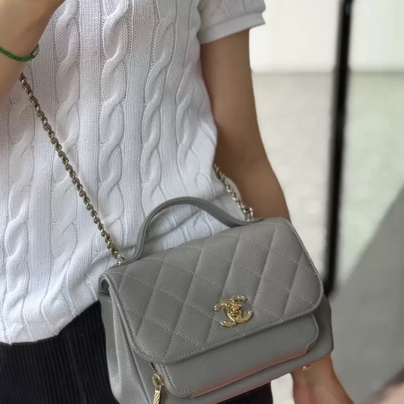 Chanel 荔枝皮灰金郵差小號 芯片款-6