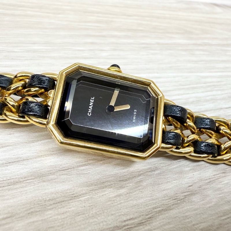 Chanel黑金M號Vintage Premiere皮穿鏈首映錶-1
