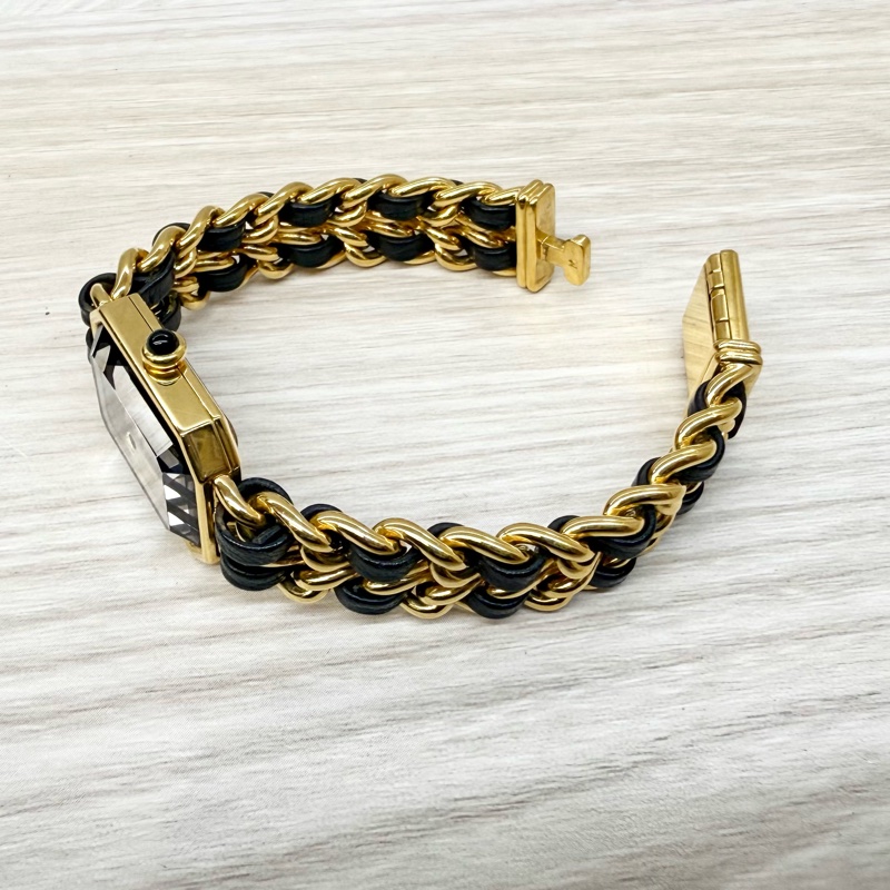 Chanel黑金M號Vintage Premiere皮穿鏈首映錶-8