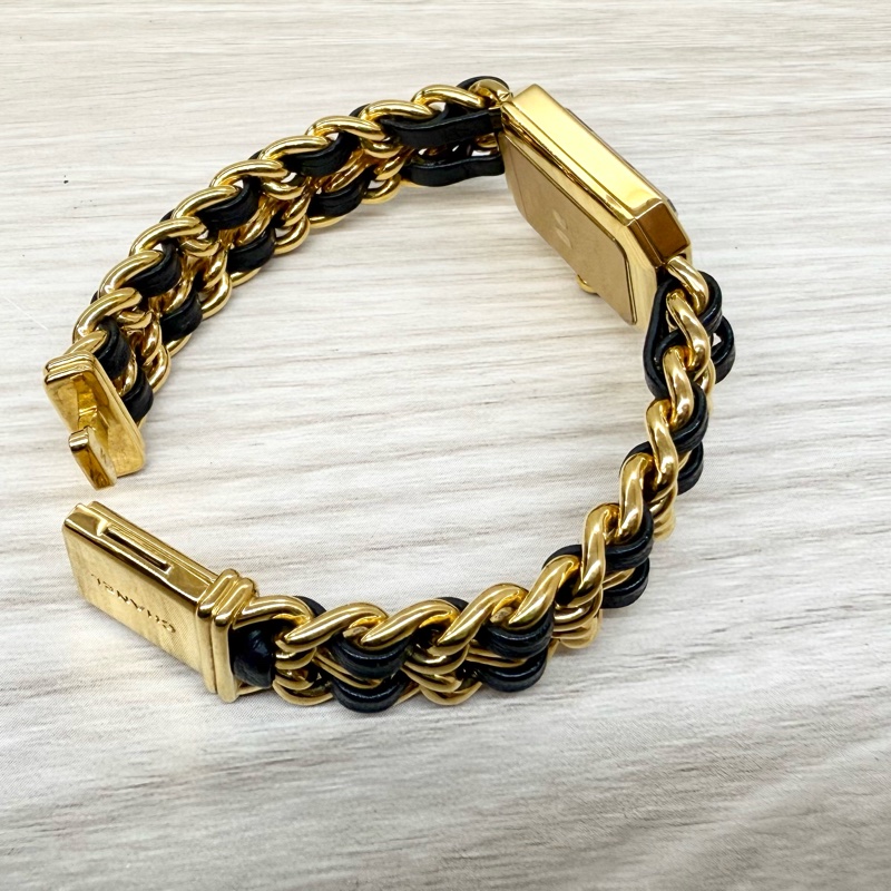 Chanel黑金M號Vintage Premiere皮穿鏈首映錶-9