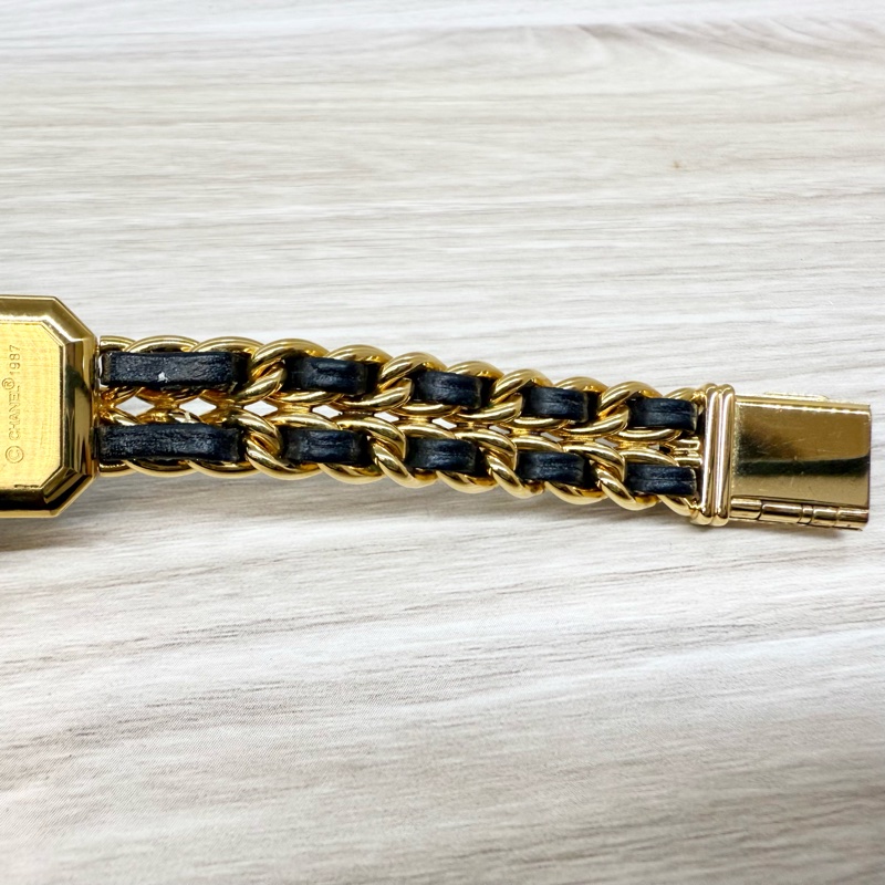 CHANEL 黑金L號皮穿鍊vintage首映錶-14