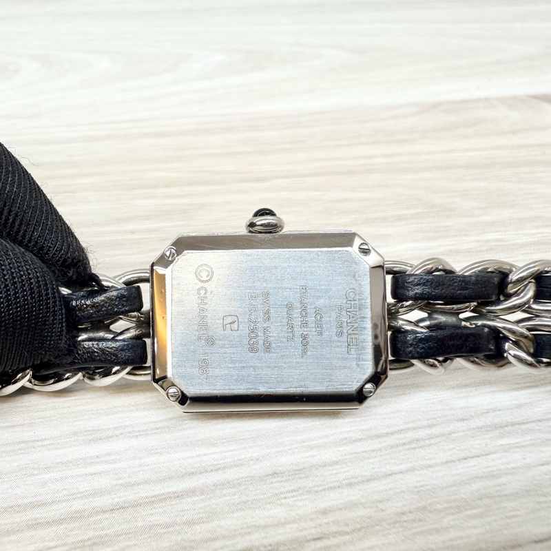 Chanel黑銀M號Premiere皮穿鏈首映錶-16