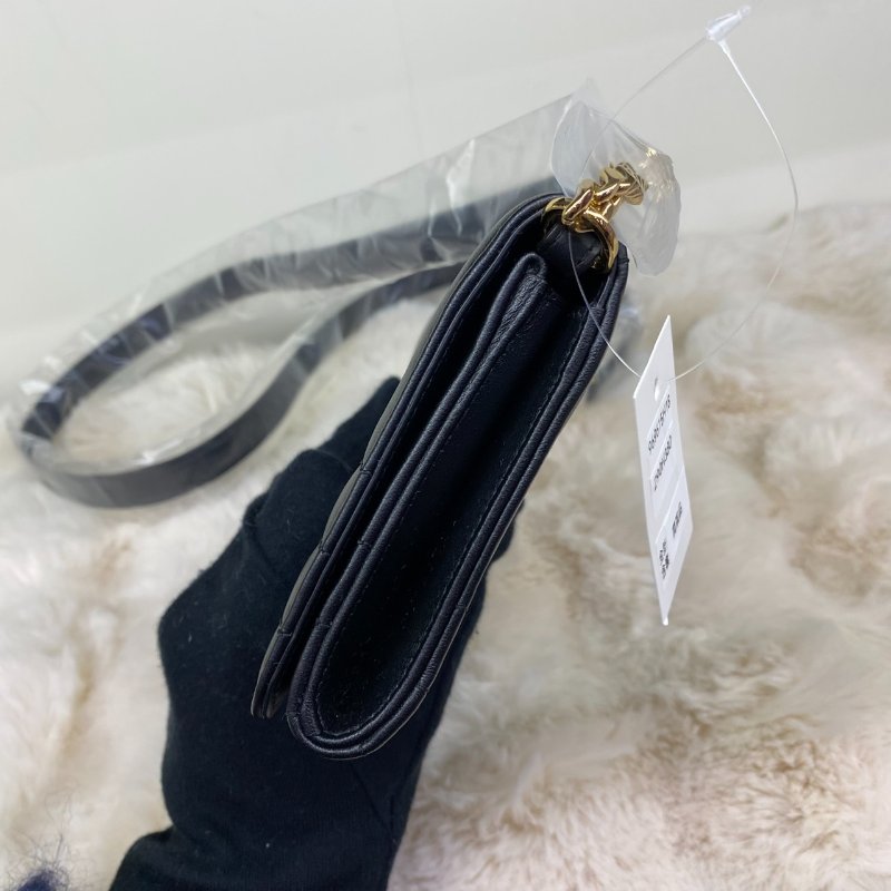 全新閒置品 BURBERRY 巴寶莉 Lola系列TB LOGO格紋小羊皮WOC斜背包-1