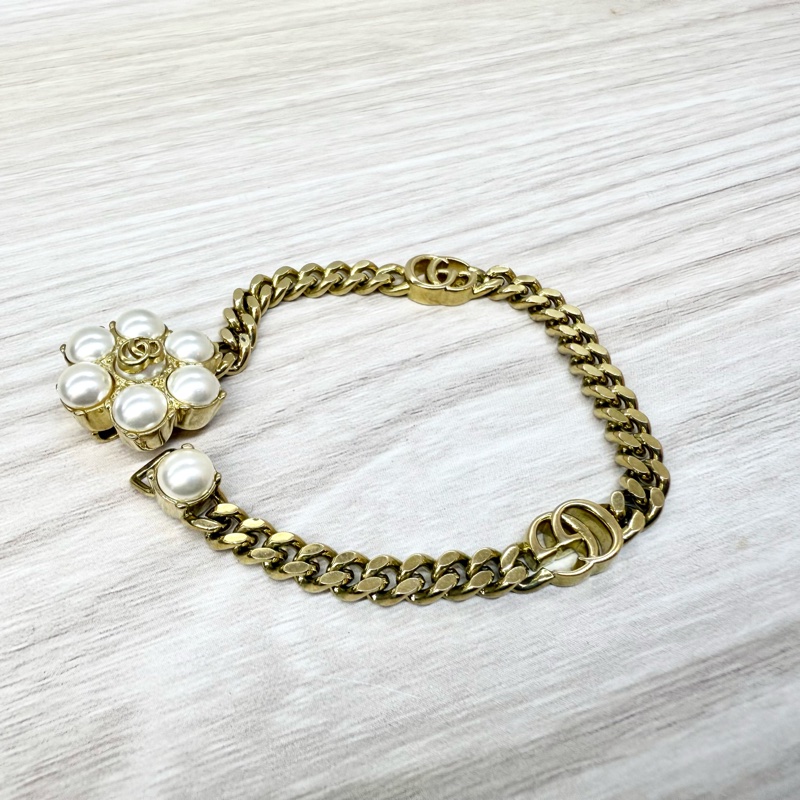 GUCCI 金色珍珠花瓣造型GG鏈互扣式手鍊-3