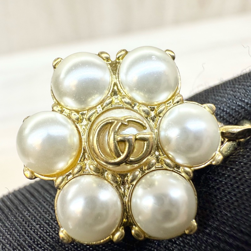 GUCCI 金色珍珠花瓣造型GG鏈互扣式手鍊-12