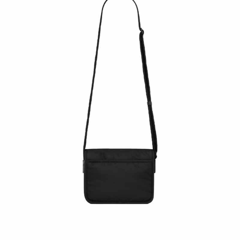 Saint Laurent 男士 NIKI 小號郵差單肩包均碼碼小號、21cm*6cm*15cm-3