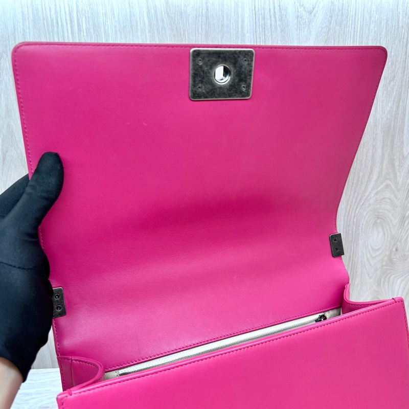 CHANEL桃粉復古銀釦BOY28/A92193-14