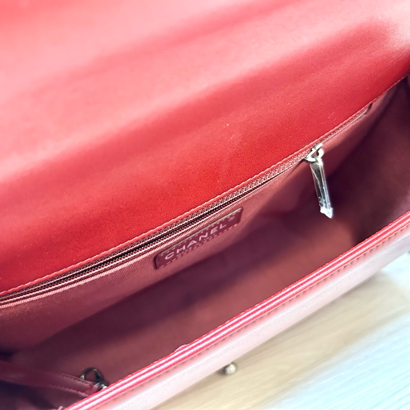 CHANEL紅色羊皮菱格BOY30口蓋包/A67087-18