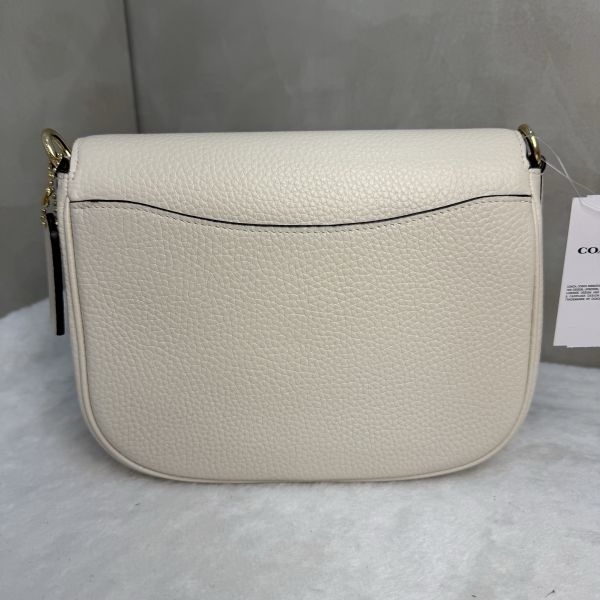 COACH Amelia 全新米白馬鞍包-3