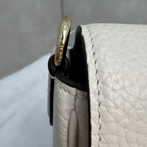 COACH Amelia 全新米白馬鞍包-7