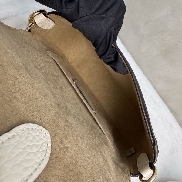 COACH Amelia 全新米白馬鞍包-11