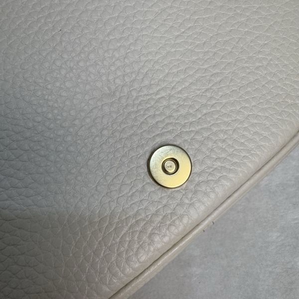 COACH Amelia 全新米白馬鞍包-17