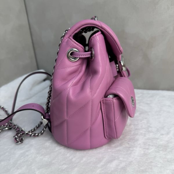 COACH Tabby 絎縫後背包-5