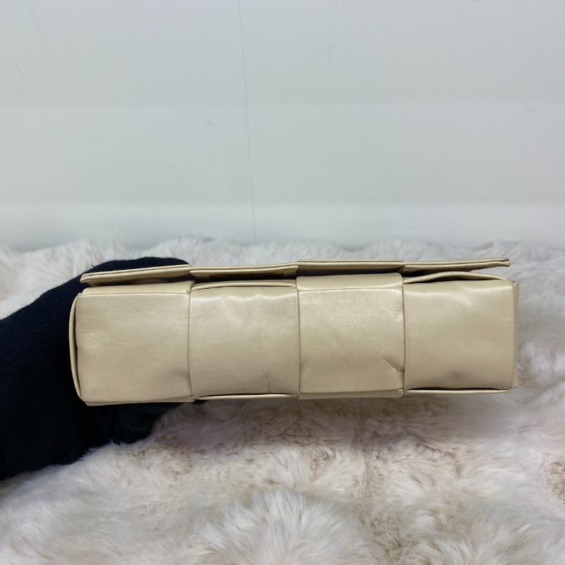 Bottega Veneta BV 編織側背方包(杏色)-9