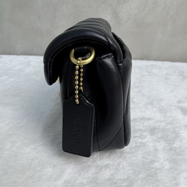 Coach Tabby 26 絎縫單肩手袋-9