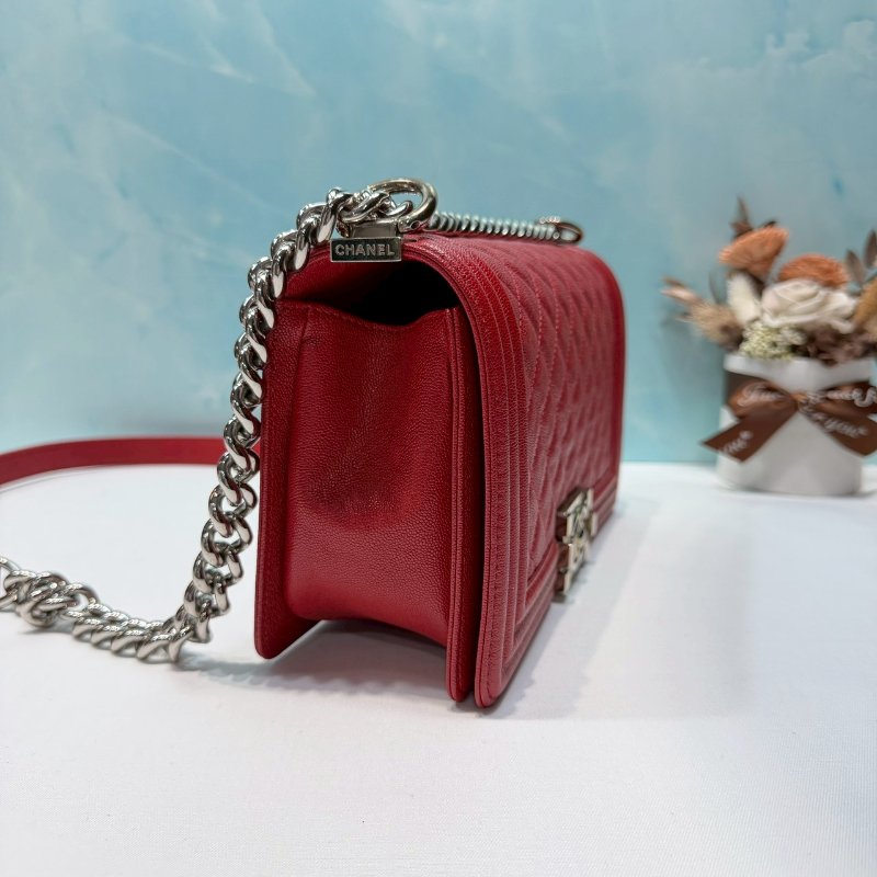 CHANEL 荔枝牛皮紅銀 BOY 25-3