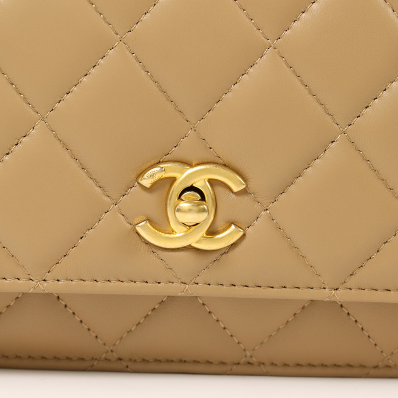 CHANEL 羊皮皮革Wallet On Chain金扣鏈帶肩背袋-14