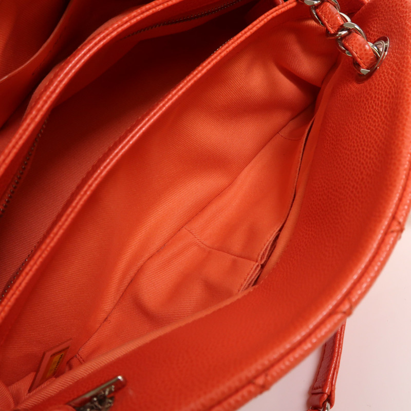 CHANEL 牛皮皮革Chain Shoulder銀扣鏈帶肩背袋-6