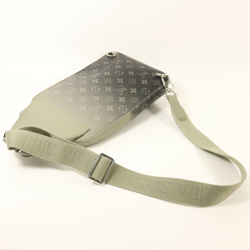 LOUIS VUITTON Monogram Gradient Slingbag PM銀扣肩背袋-8