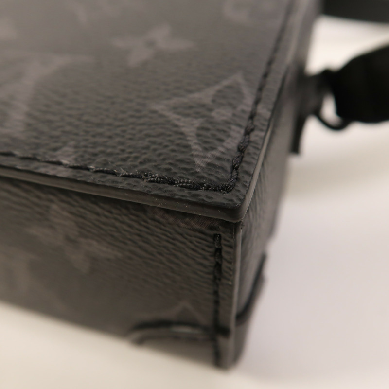 LOUIS VUITTON Monogram Eclipse Steamer Wearable Wallet肩背袋-10