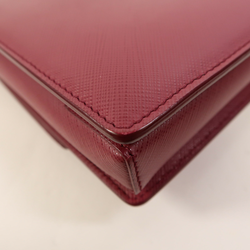 Salvatore Ferragamo Saffiano皮革Chain Shoulder金扣鏈帶肩背袋-13