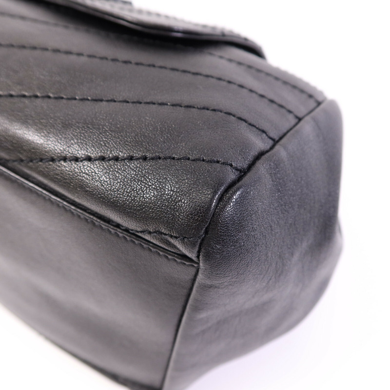 SAINT LAURENT 牛皮皮革Nolita銀扣鏈帶肩背袋-9