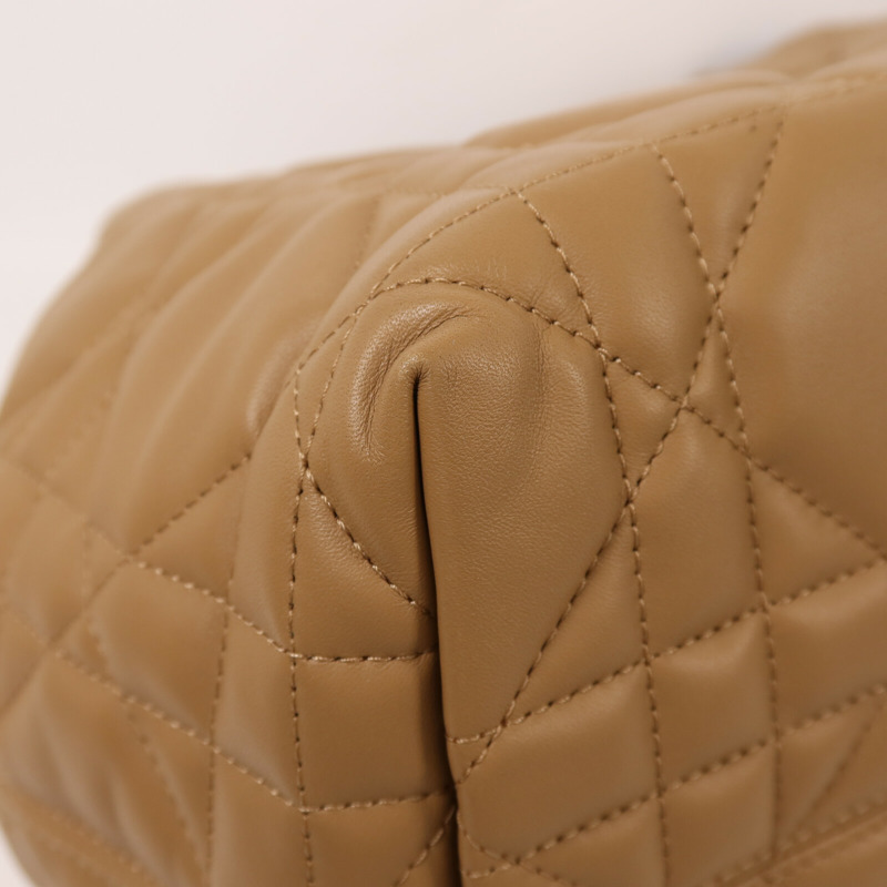 Dior 牛皮皮革Medium Toujours金扣手挽袋-12