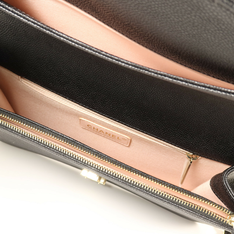 CHANEL 牛皮皮革Chain Shoulder金扣鏈帶肩背袋-4