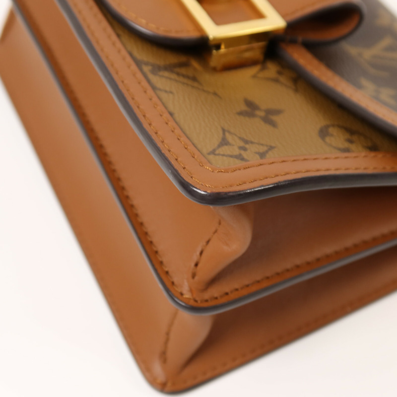 LOUIS VUITTON Monogram Reverse Mini Dauphine金扣肩背袋-10