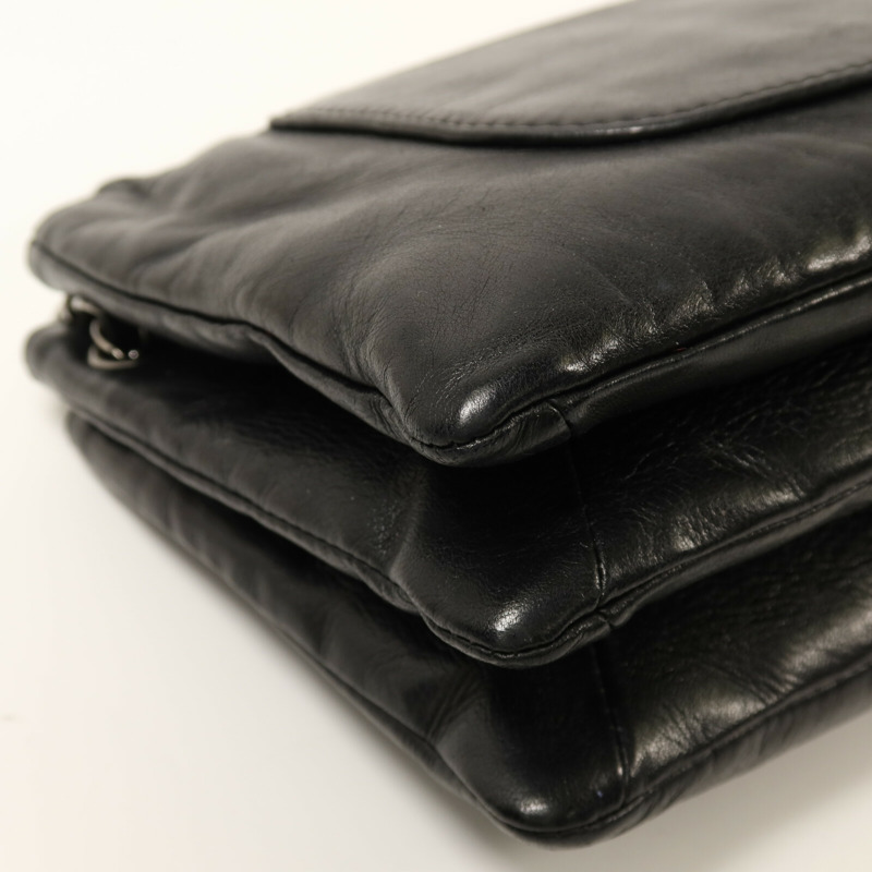 CHANEL 羊皮皮革Chain Shoulder銀扣鏈帶肩背袋-10