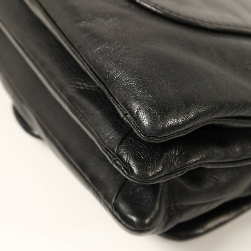 CHANEL 羊皮皮革Chain Shoulder銀扣鏈帶肩背袋-11