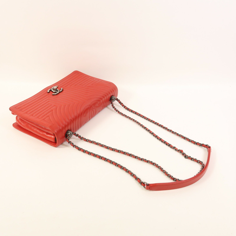 CHANEL 牛皮皮革Chain Shoulder鏈帶肩背袋-10