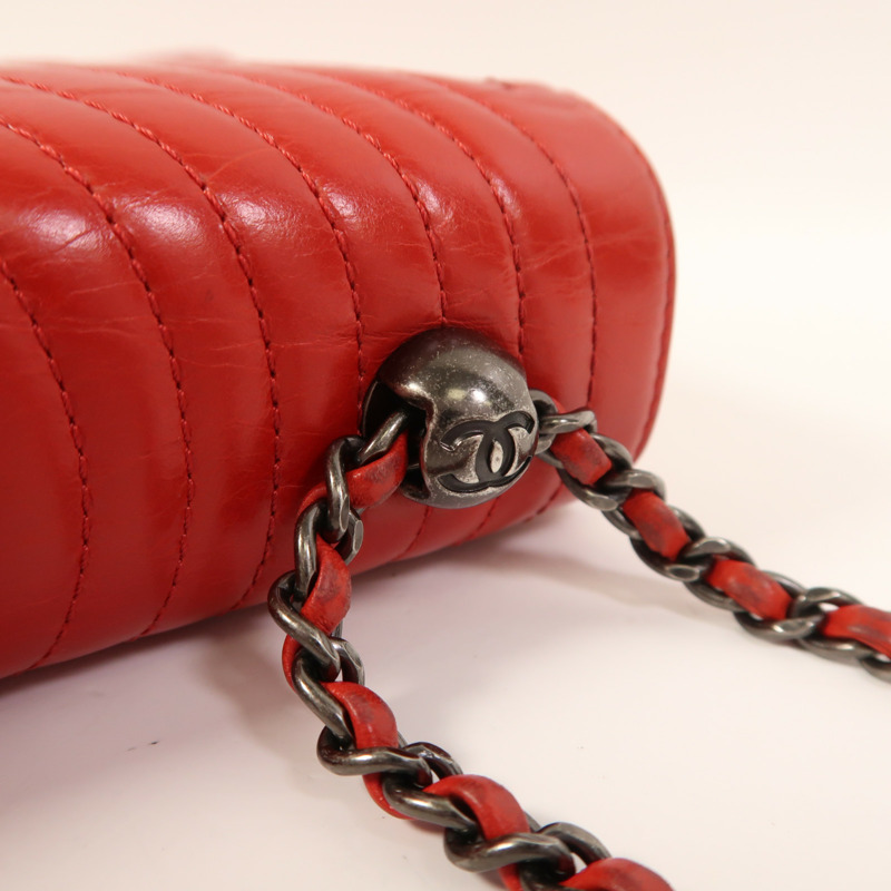 CHANEL 牛皮皮革Chain Shoulder鏈帶肩背袋-19
