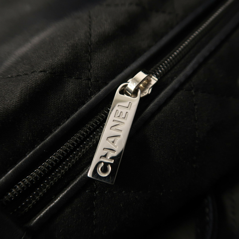 CHANEL 牛皮皮革Chanel 22 Small銀扣鏈帶肩背袋-15