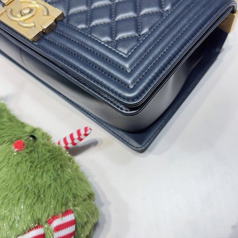 CHANEL 藍金羊 BOY 25-7