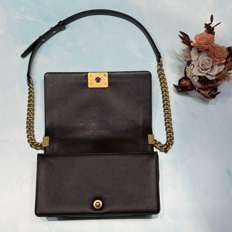 CHANEL 荔枝黑金 BOY 25-4