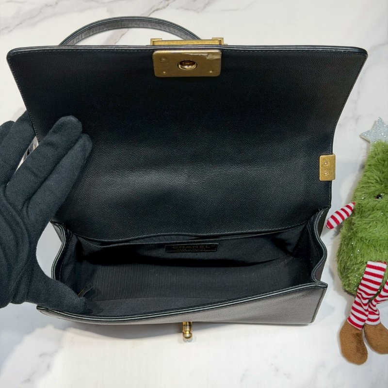 CHANEL 黑金牛 BOY 25-4