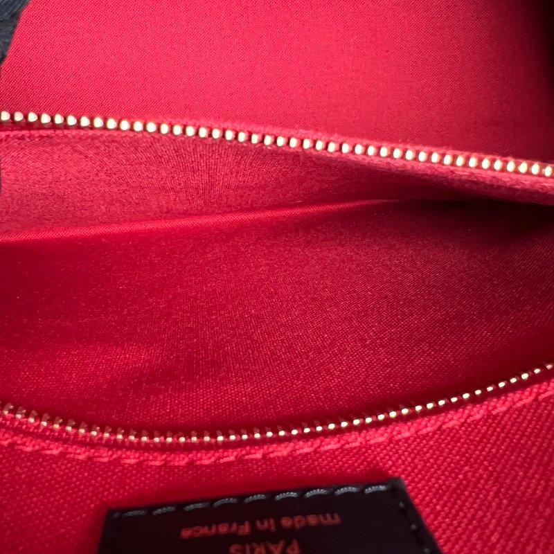 LV M45321/晶片款 ONTHEGO MM 托特包-8