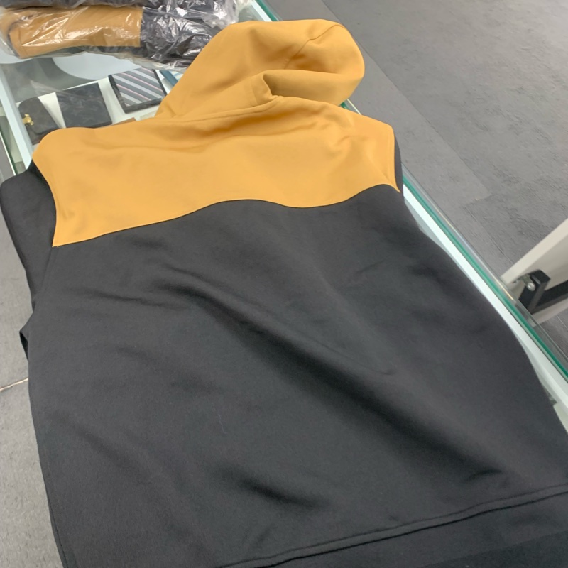 Burberry 衛衣 size M L   全新-2