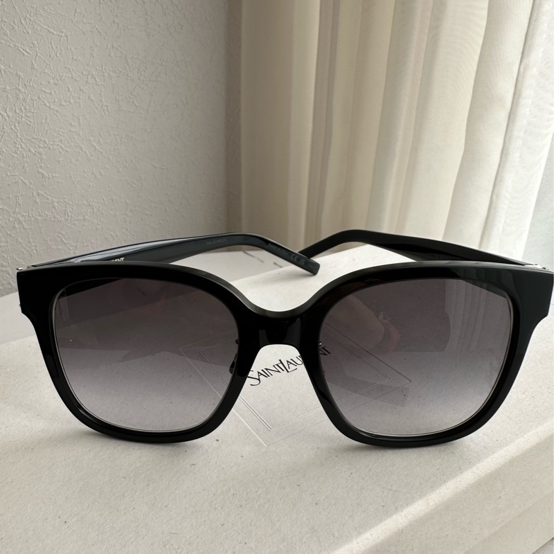 ysl超級好看顯瘦墨鏡🕶️很輕-4