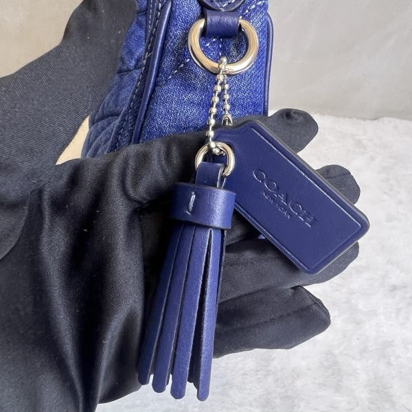 Coach 迷你斜背包-9