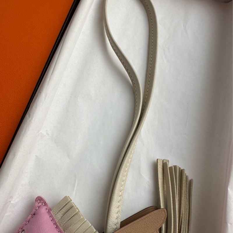 Hermes 粉/咖 小飛馬吊飾-2